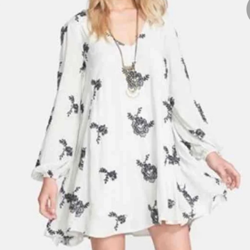 Womens Free People Low Back Floral Embroidered Mini Dress w/Pockets Size S